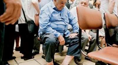 uruguay-devlet-baskani-jose-mujica-hastanede-sira-bekledi_1159133_720_400